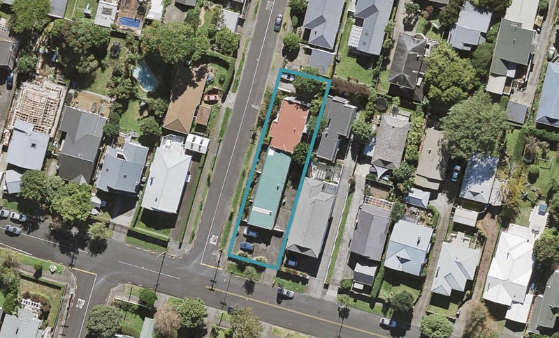 2 Bathurst Road, Mount Eden, Auckland - Carousel 1
