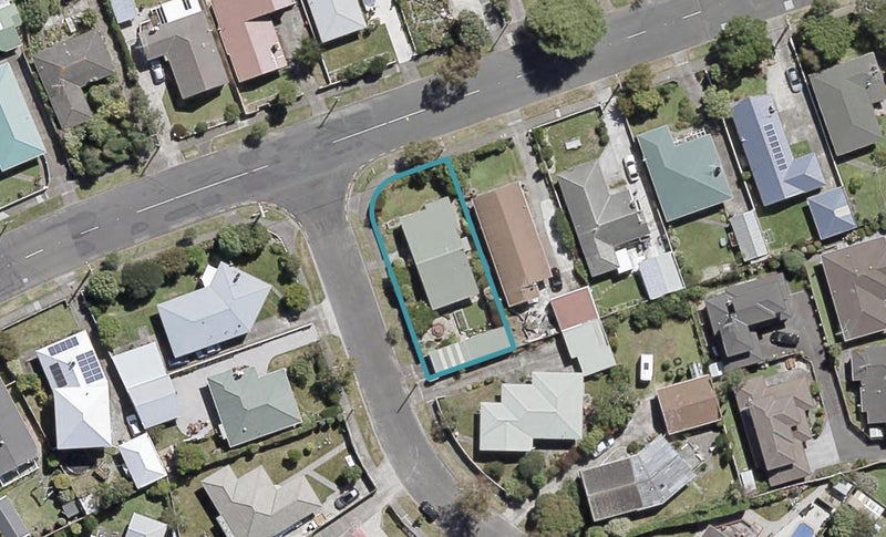 190 Taita Drive, Avalon, Lower Hutt - Carousel 1