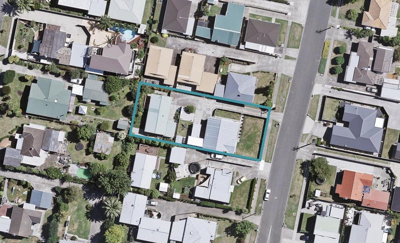 13 WATERHOUSE ST, TARADALE, NAPIER - Carousel 1