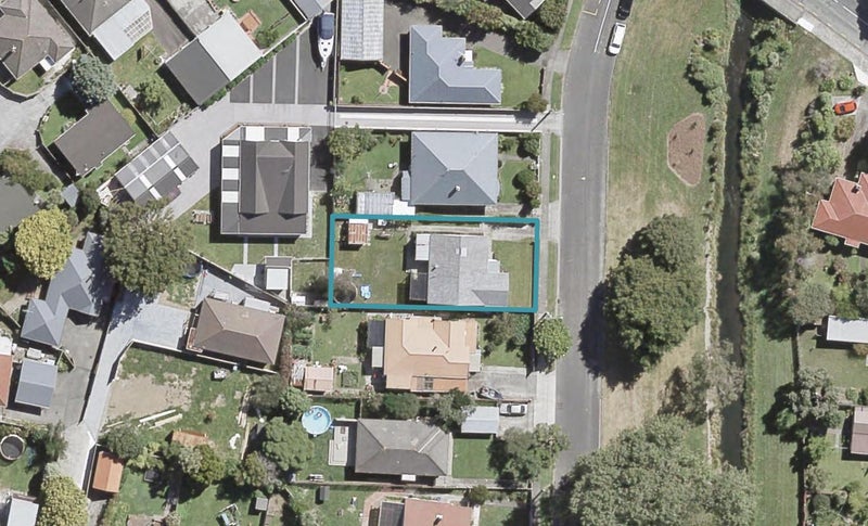 253 Riverside Drive, Waterloo, Lower Hutt - Carousel 1