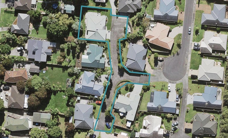 67 Kingdale Road, Henderson, Auckland - Carousel 1