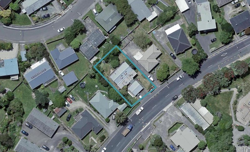 191A Newlands Road, Newlands, Wellington - Carousel 1