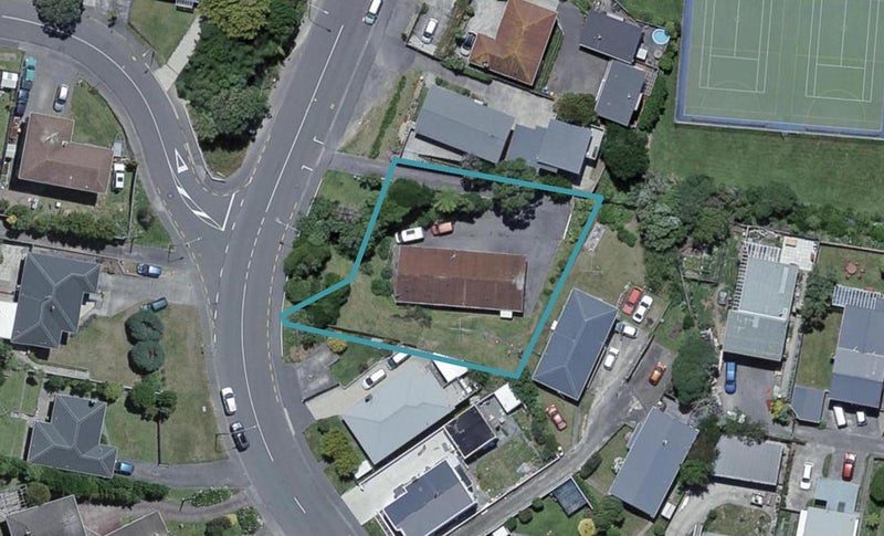 2/40A Bracken Road, Paparangi, Wellington - Carousel 1