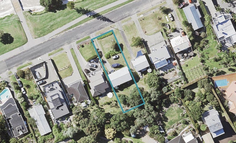14 Omana Esplanade, Maraetai, Auckland - Carousel 1