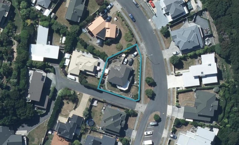 26 Pendennis Point, Camborne, Porirua - Carousel 1