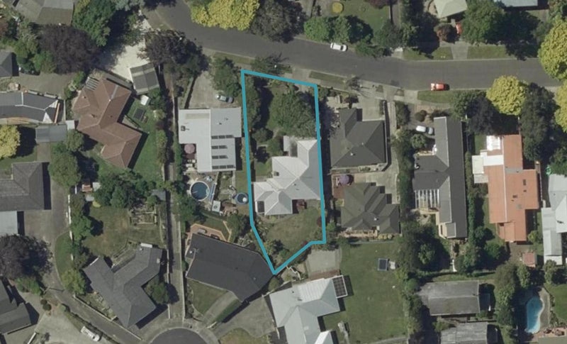 16 Surrey Crescent, Hokowhitu, Palmerston North - Carousel 1