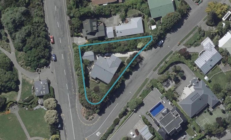 1 Takahe Drive, Cashmere, Christchurch - Carousel 1