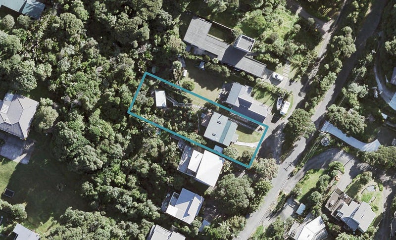 66 Domain Crescent, Waimauku - Carousel 1