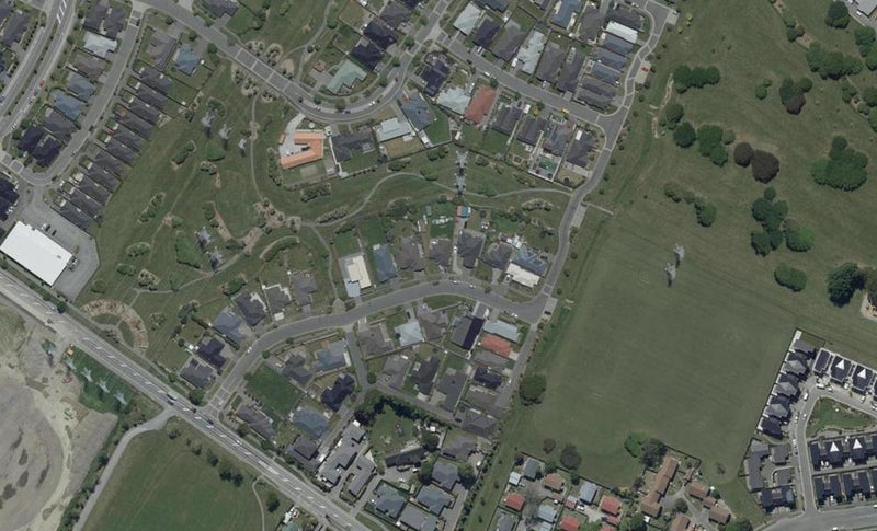 21 Little Oaks Drive, Yaldhurst, Christchurch - Carousel 1