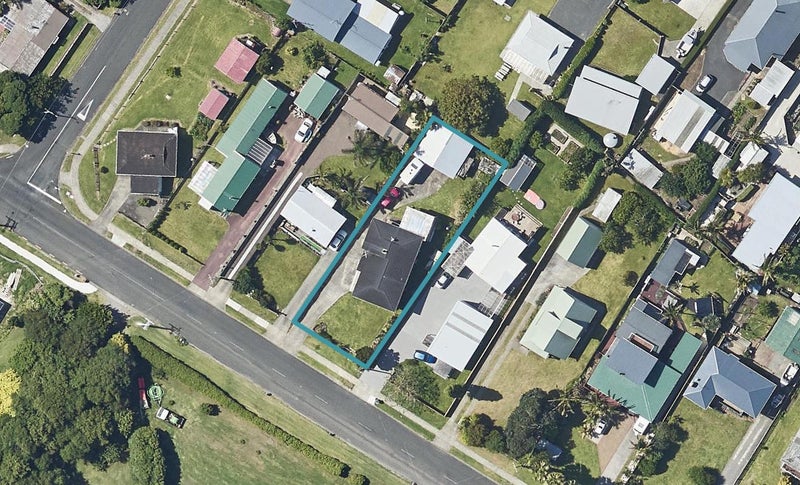38 Athenree Road, Athenree, Katikati - Carousel 1
