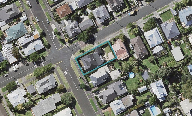 128 Victoria Road, Devonport, Auckland - Carousel 1