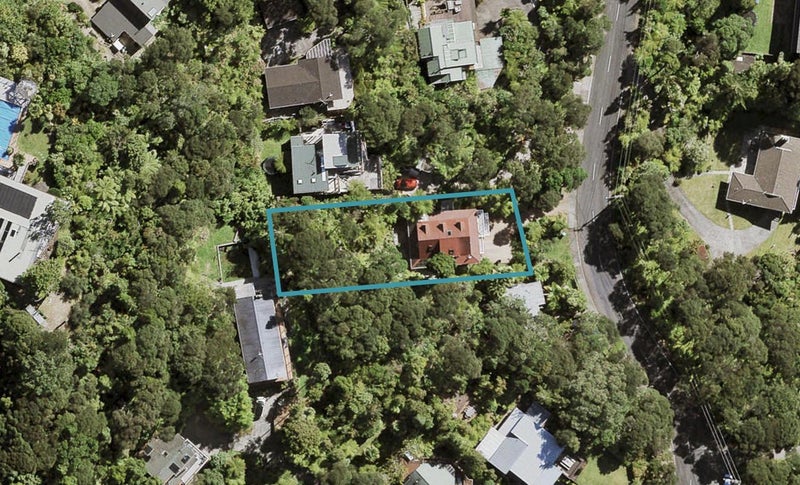 56 Takahe Road, Titirangi, Auckland - Carousel 1