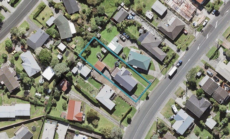 40 Hepburn Road, Glendene, Auckland - Carousel 1
