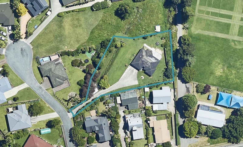 6 Heronvale Way, Brookfield, Tauranga - Carousel 1