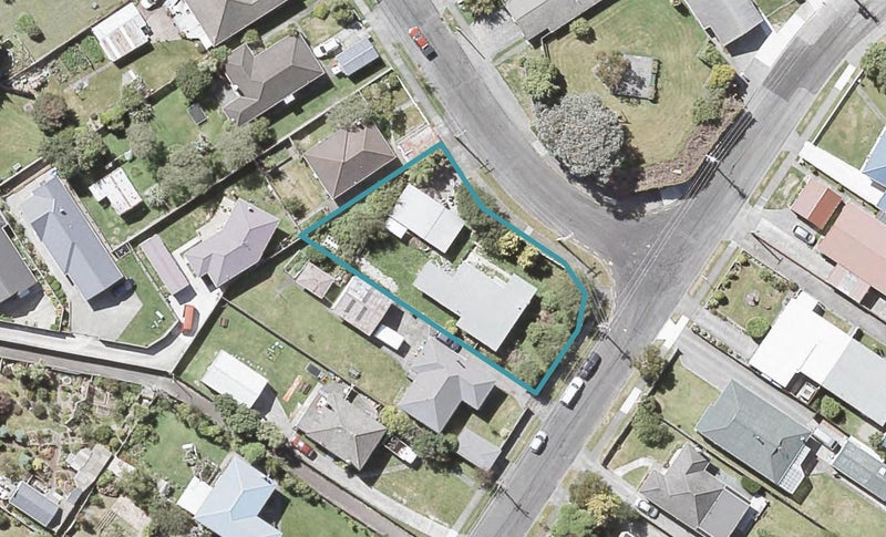76 Bledisloe Crescent, Wainuiomata, Lower Hutt - Carousel 1