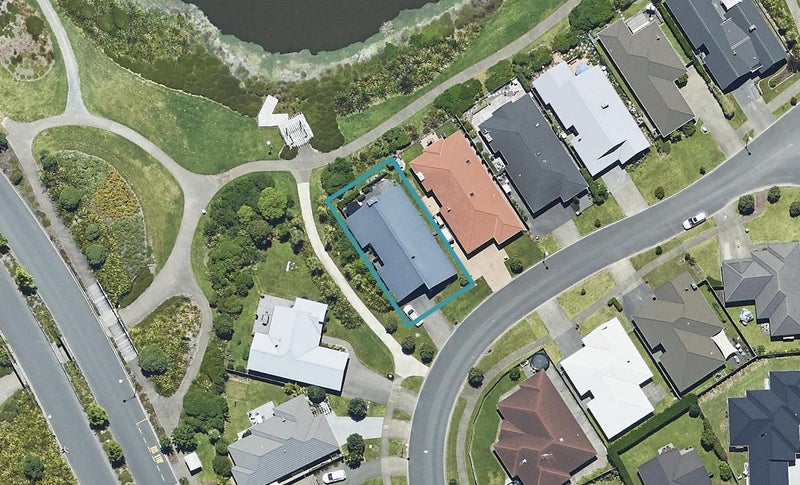 15 Tarn Close, Pyes Pa, Tauranga - Carousel 1