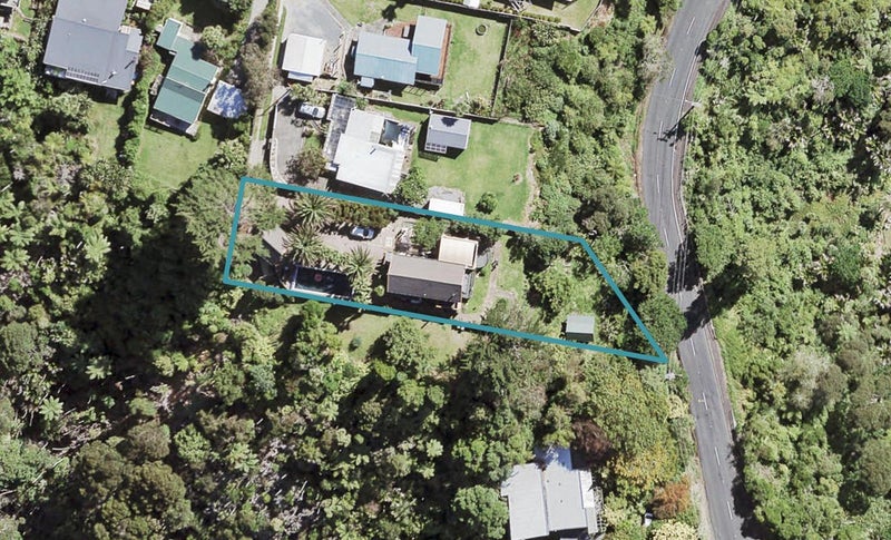 29B Lookout Drive, Laingholm, Auckland - Carousel 1