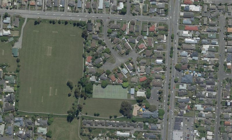 20 Saunders Place, Redwood, Christchurch - Carousel 1