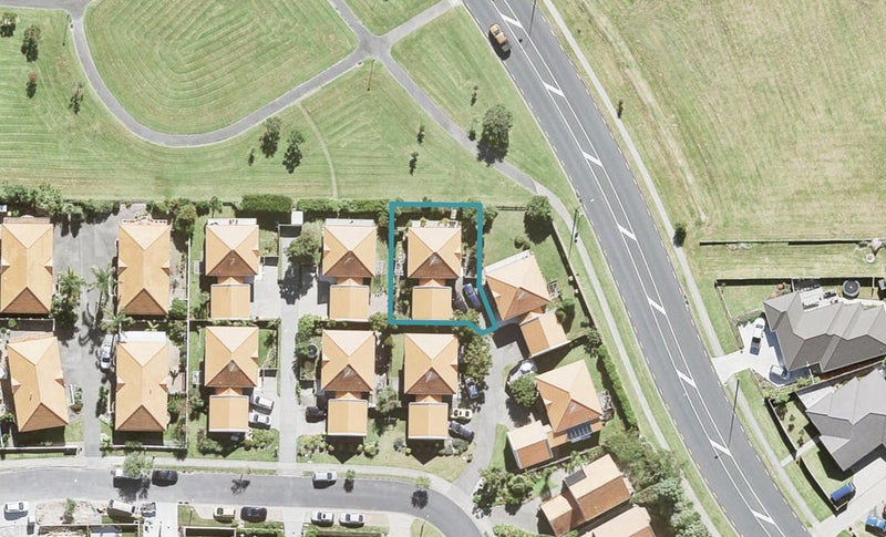 12 Parkwood Crescent, Gulf Harbour, Whangaparaoa - Carousel 1