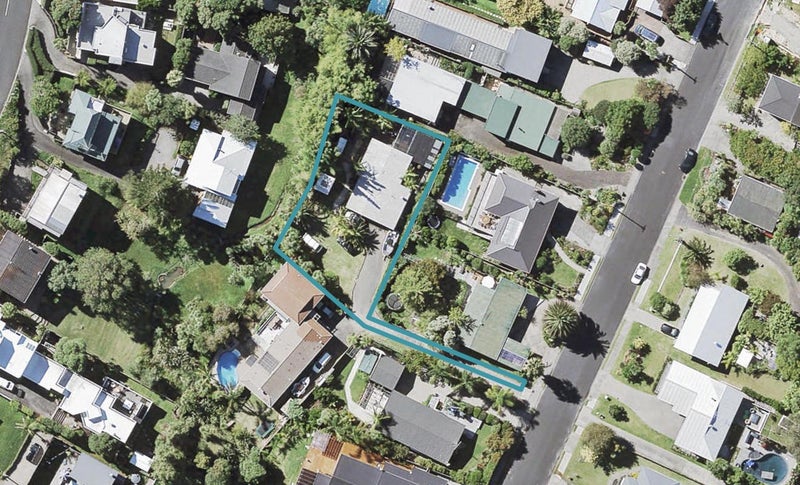 47 Newhaven Terrace, Mairangi Bay, Auckland - Carousel 1