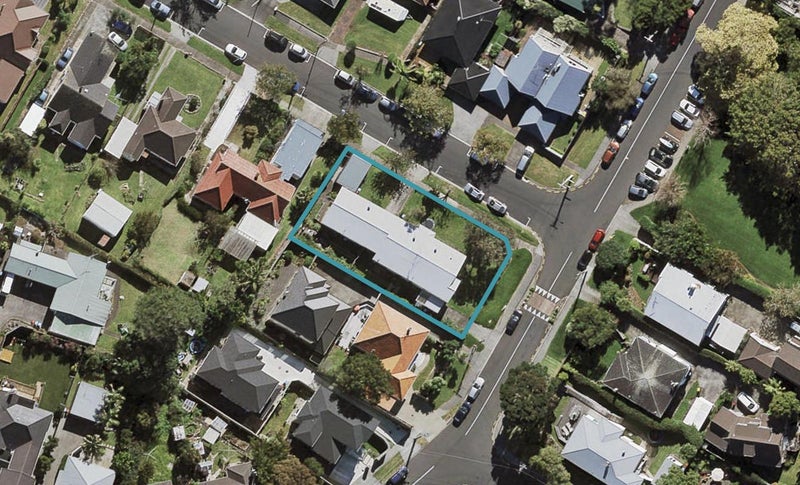 1/23 Waiohua Road, Greenlane, Auckland - Carousel 1