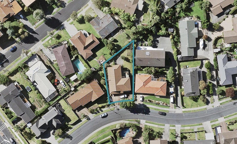41 Sunnyview Avenue, Shelly Park, Auckland - Carousel 1