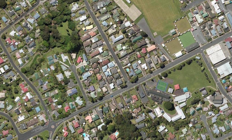 2 Ford Avenue, Kamo, Whangarei - Carousel 1