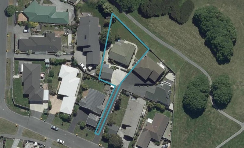 7 Pyatt Place, Redwood, Christchurch - Carousel 1
