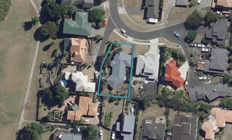 28 West Ridge Drive, Western Heights, Hamilton - Carousel 1