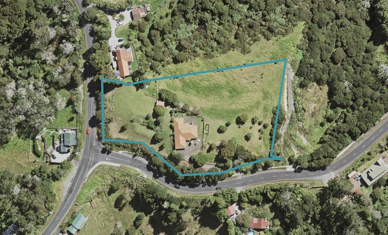 331 Sturges Road, Henderson Valley, Auckland - Carousel 1