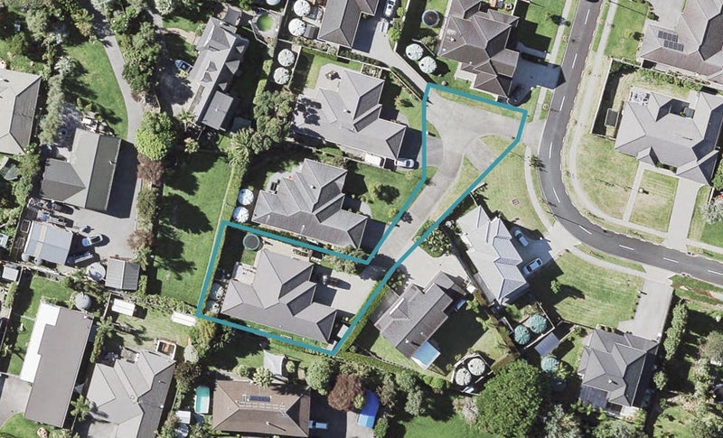 10 Pony Park Place, Beachlands, Auckland - Carousel 1