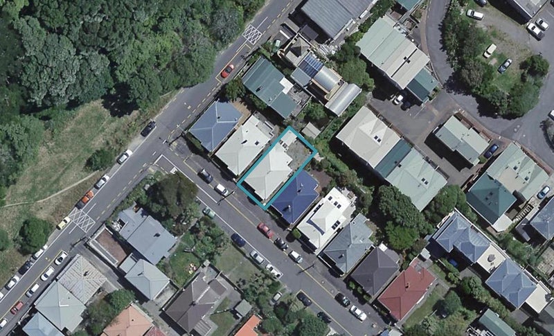 5 Aorangi Terrace, Thorndon, Wellington - Carousel 1