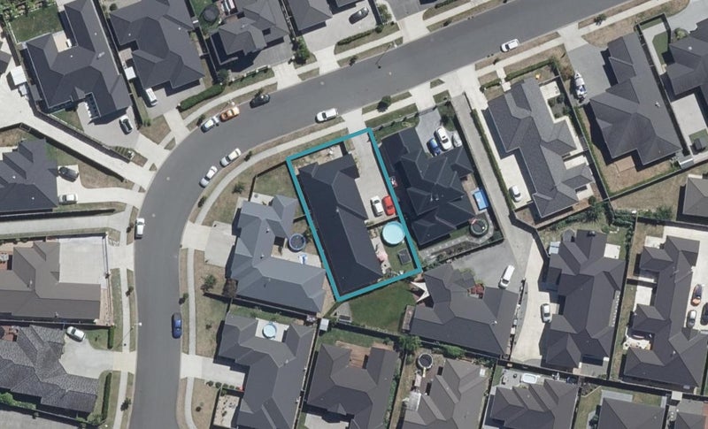 12 Arista Way, Rototuna North, Hamilton - Carousel 1