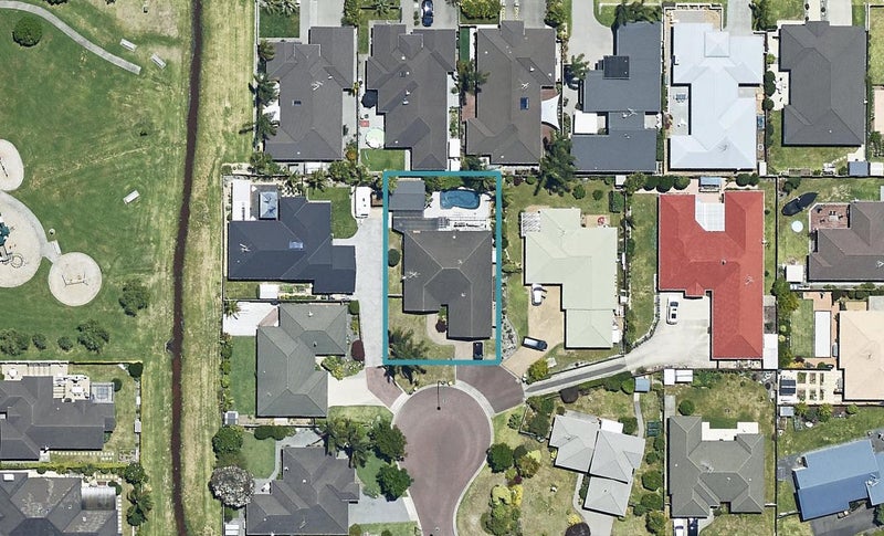 9 Madeira Close, Papamoa Beach, Papamoa - Carousel 1