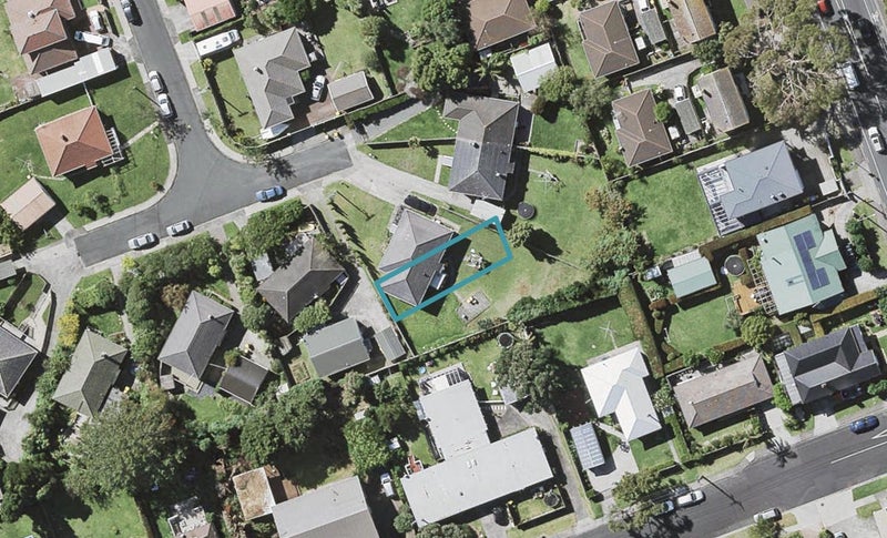 10A Tui Street, Belmont, Auckland - Carousel 1