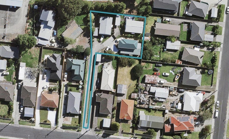 2/36 Edwards Avenue, Henderson, Auckland - Carousel 1
