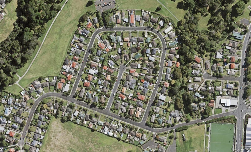 11 Serjeant Street, Henderson, Auckland - Carousel 1