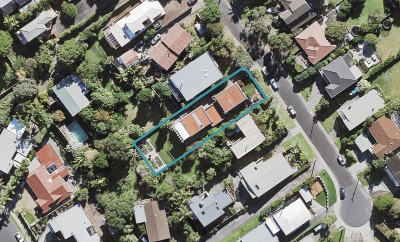 2/23 Sea Vista Avenue, Beach Haven, Auckland - Carousel 1