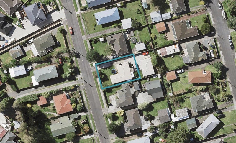 11 Pandora Place, Pakuranga, Auckland - Carousel 1