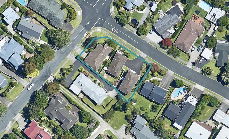 126 Kings Avenue, Matua, Tauranga - Carousel 1