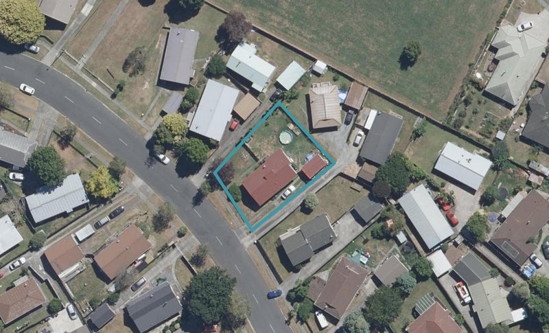 22 Garland Drive, St Andrews, Hamilton - Carousel 1