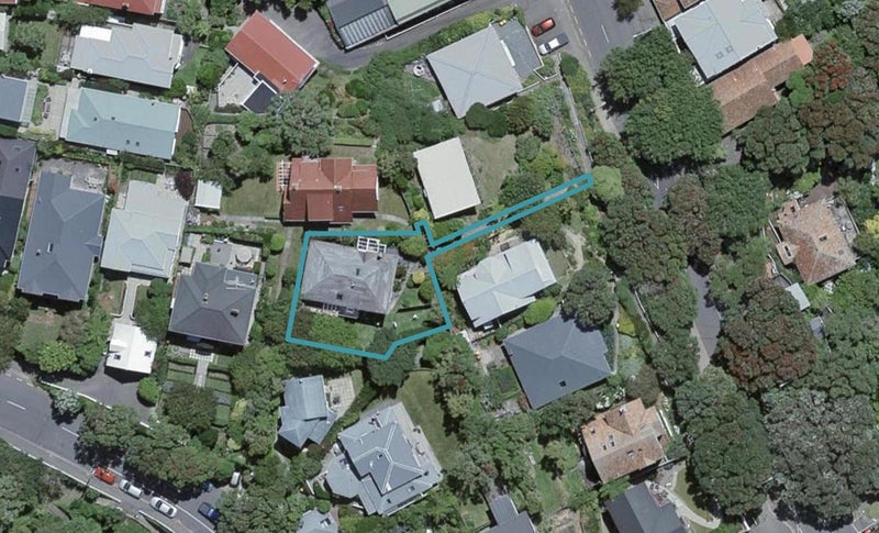 111 Upland Road, Kelburn, Wellington - Carousel 1