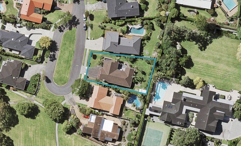 40 Caithness Place, Farm Cove, Auckland - Carousel 1