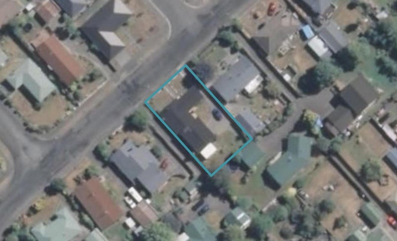 12 Russell Avenue, Allenton, Ashburton - Carousel 1