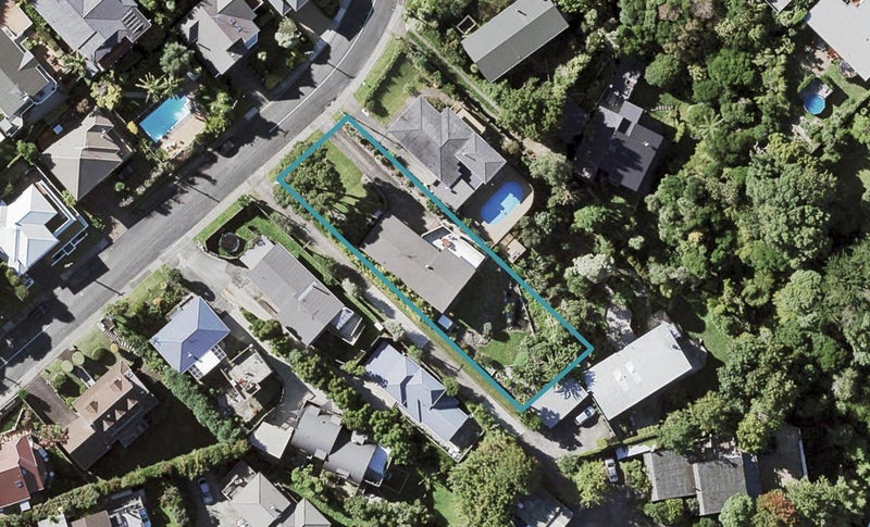 14 Colmar Road, Mellons Bay, Auckland - Carousel 1