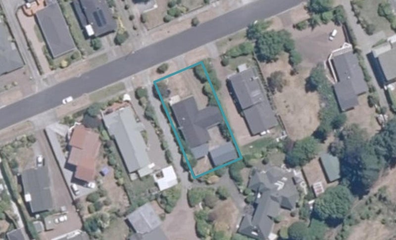 33 Harvey Street, Waipahihi, Taupo - Carousel 1