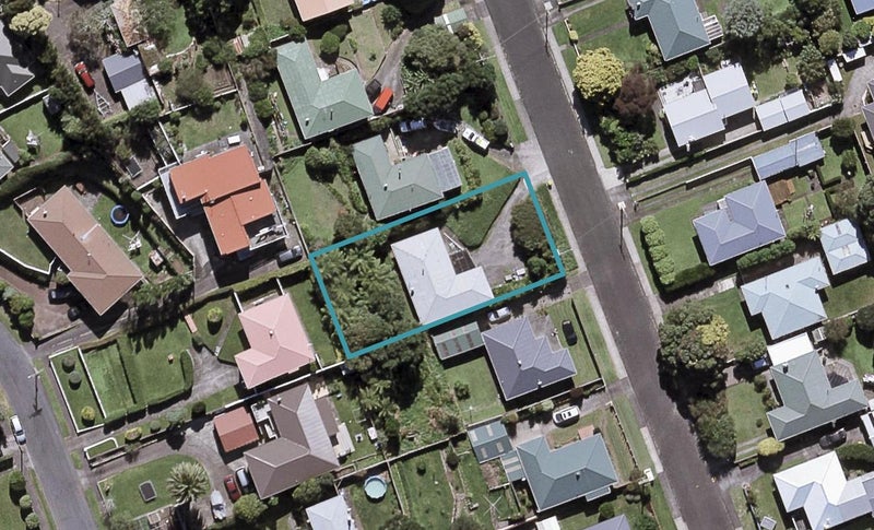 80 Bayly Road, Blagdon, New Plymouth - Carousel 1