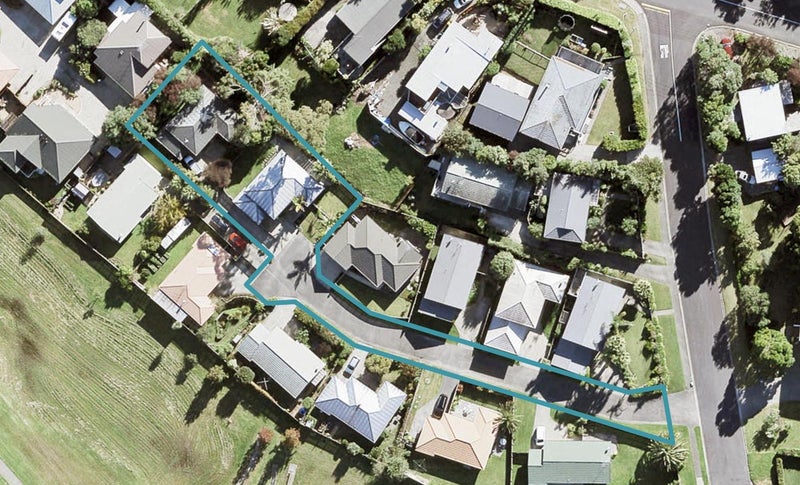 1/10 Knott Road, Stanmore Bay, Whangaparaoa - Carousel 1