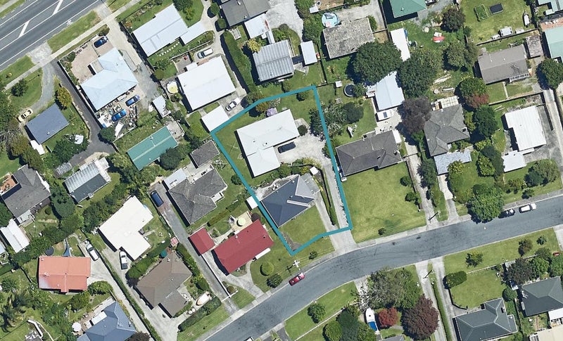 47B Paine Street, Judea, Tauranga - Carousel 1