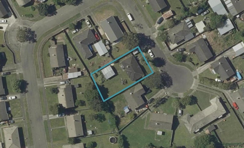 10 Heath Place, Awapuni, Palmerston North - Carousel 1